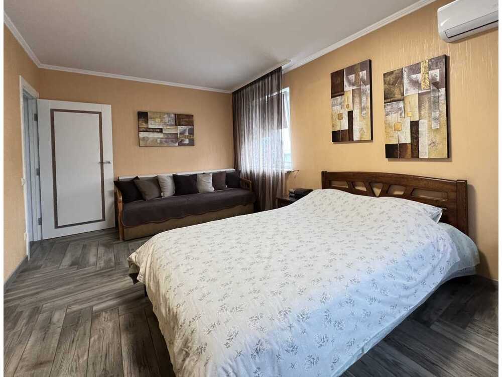 Здам подобово 2-к квартиру Київ, Солом`янський, вул. Митрополита Василя Липківського, 3. 