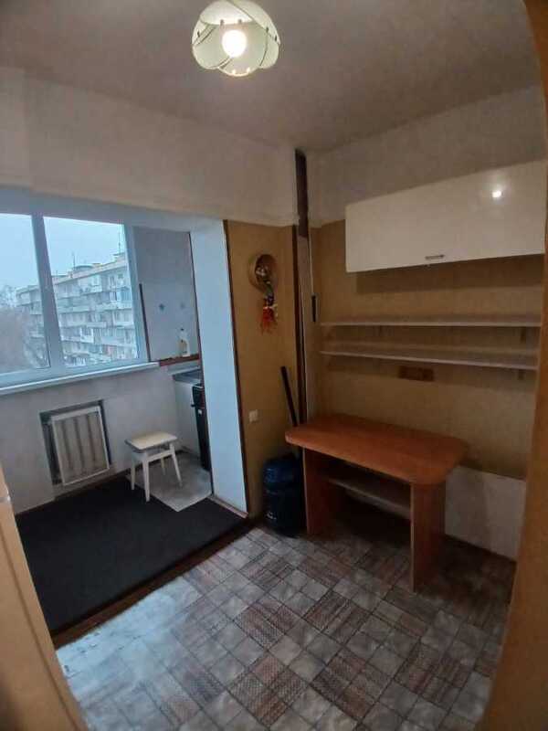 Здам довгостроково 1-к квартиру Київ, Деснянський, вул. Космонавта Волкова, 18. 