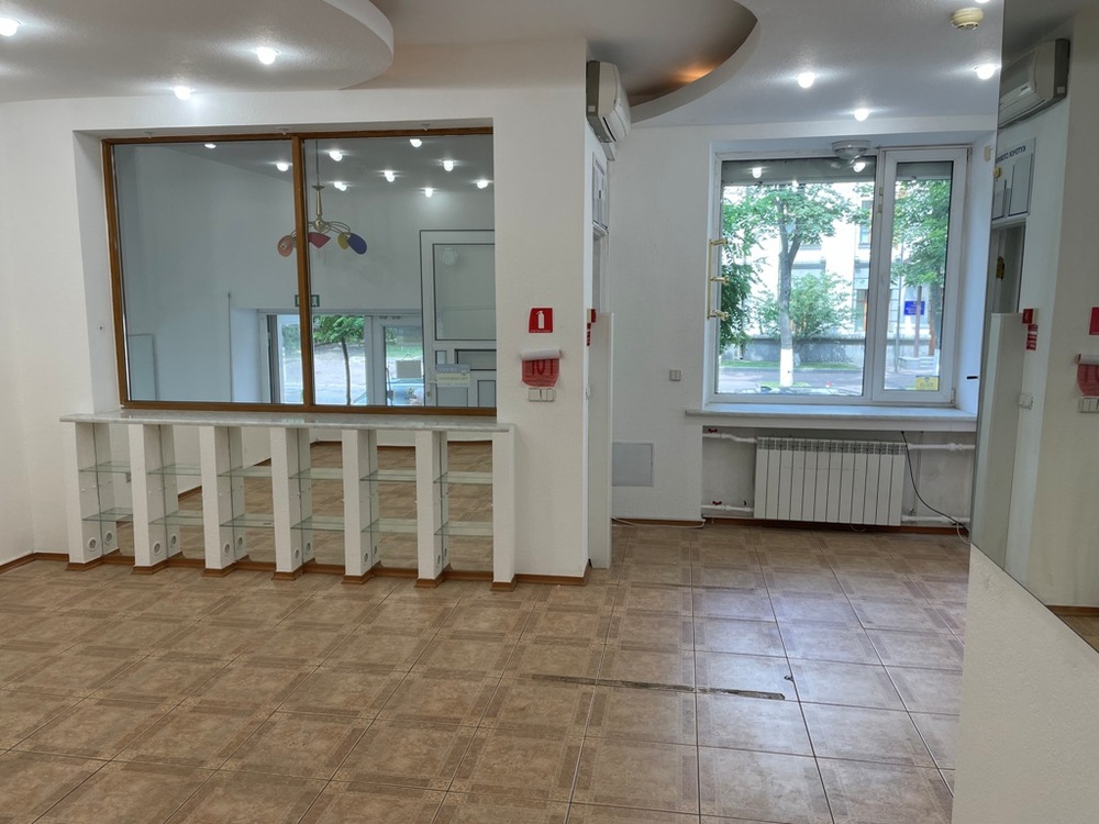 БЕЗ % продаж 56 кв. м — метро Лук’янівська, вул. Білоруська, Шевченківський райо