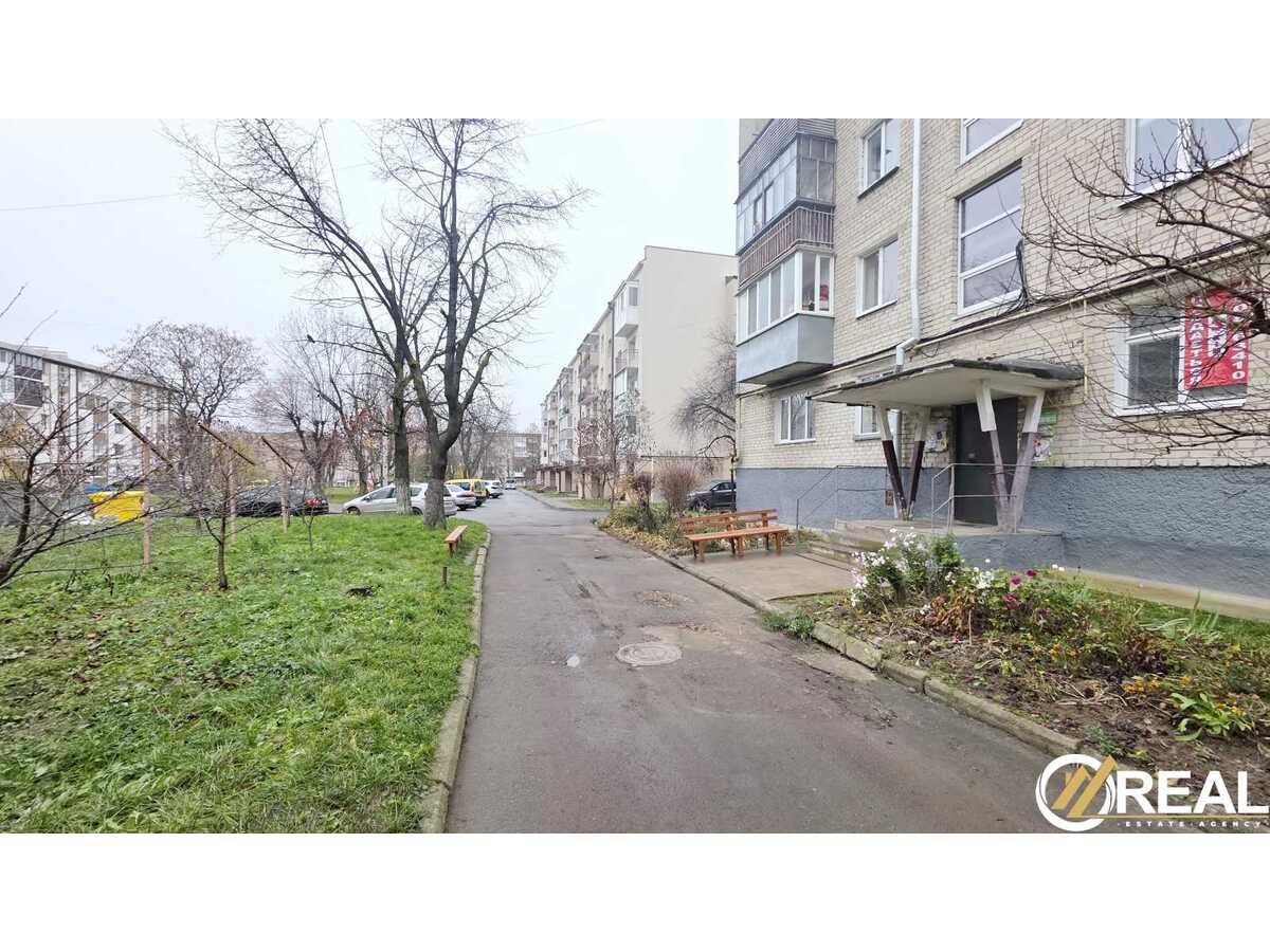 Продам 3-к квартиру Луцьк, Луцьк, пр.Відродження, 8а. 