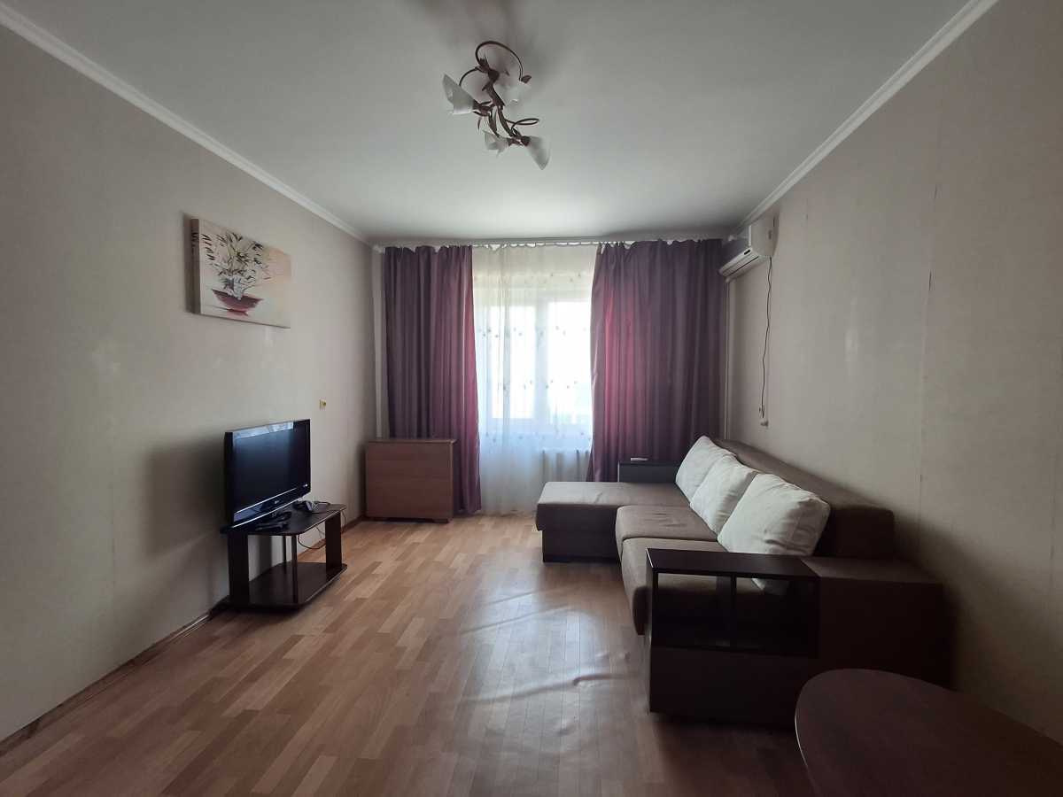 Здам довгостроково 1-к квартиру Київ, Деснянський, просп. Володимира Маяковського, 91в. 