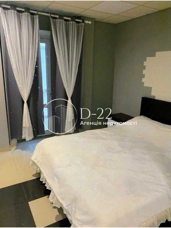 Продам 1-к квартиру Київ, Дарницький, вул. Ревуцького, 7. 