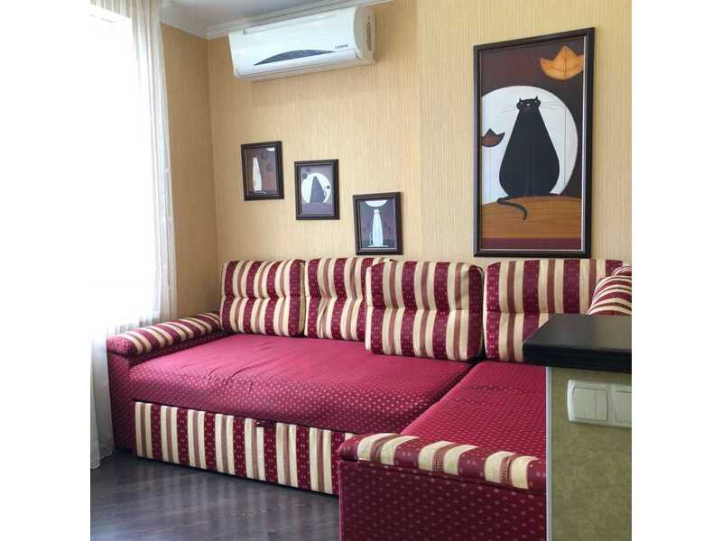 Здам довгостроково 1-к квартиру Одеса, Приморський, Среднефонтанская, 19б. 