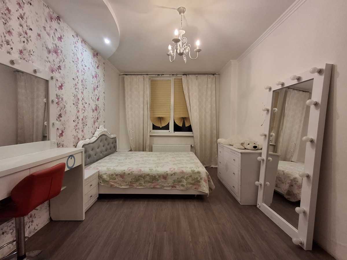 Здам довгостроково 2-к квартиру Київ, Дарницький, вул. Світла, 3д. 