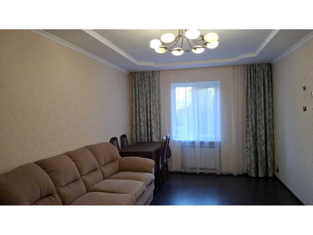 Здам довгостроково 3-к квартиру Київ, Святошинський, вул. Підлісна, 2. 