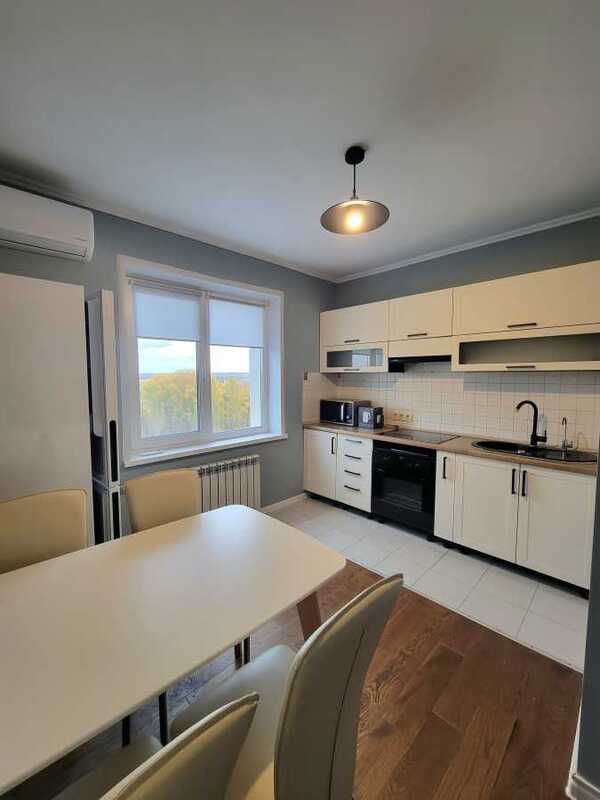 Продам 1-к квартиру Дніпро, Соборний, Набережная победы, 118. 