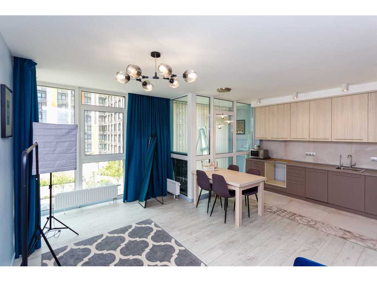 Здам довгостроково  офісне приміщення Київ, Печерський, вул. Предславинська, 53. 