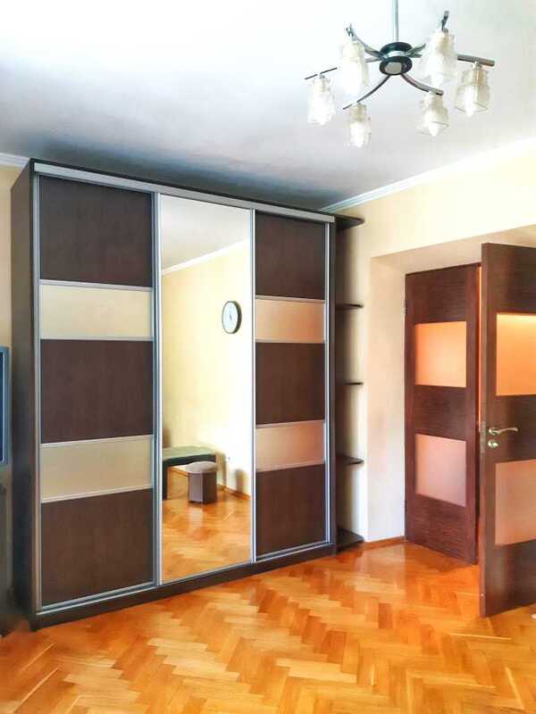 Здам довгостроково 1-к квартиру Київ, Дніпровський, вул. Раїси Окіпної, 3а. 