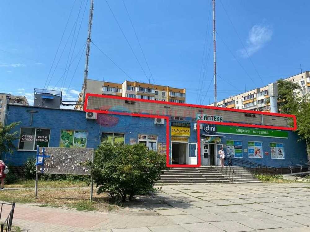 Продам  торгову площу Київ, Оболонський, просп. Героїв Сталінграду, 65. 