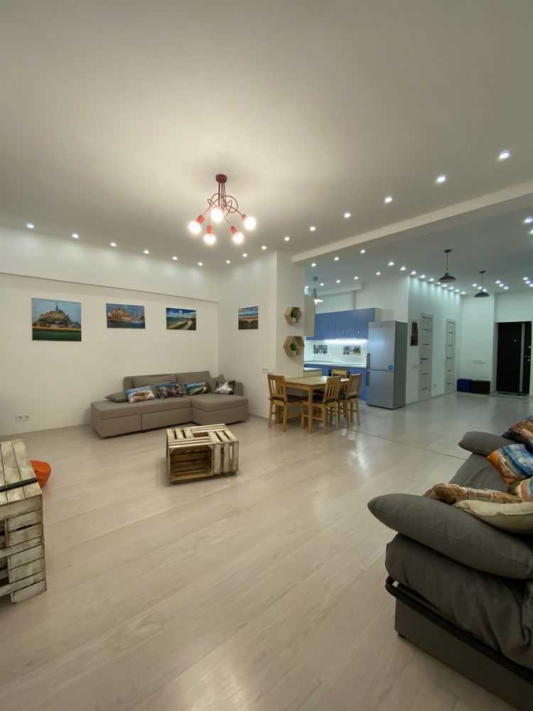 Здам довгостроково 3-к квартиру Бучанський, Чайки, Лобановського, 21. 