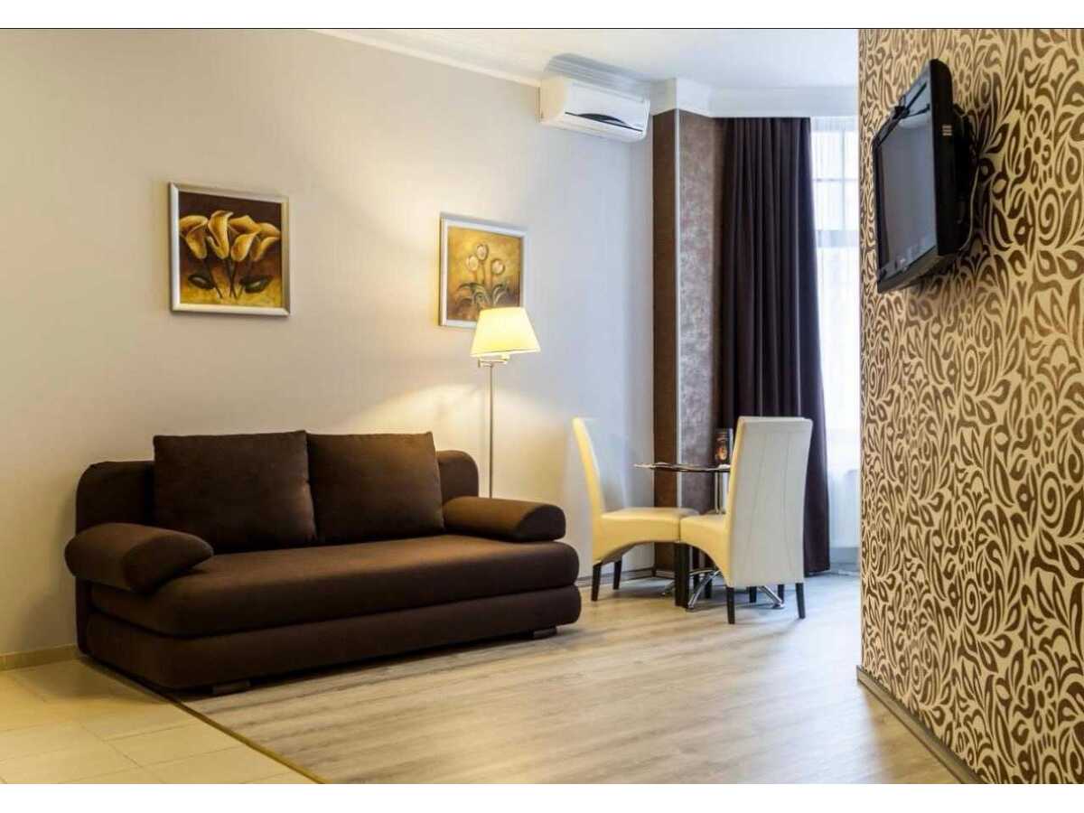 Здам довгостроково 2-к квартиру Одеса, Приморський, Генуэзская, 36. 