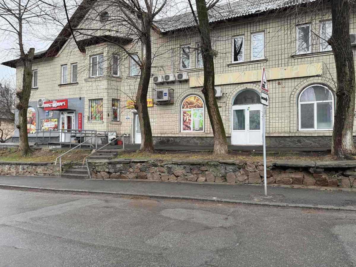 Здам довгостроково  приміщення вільного призначення Київ, Солом`янський, вул. Монтажників, 101. 