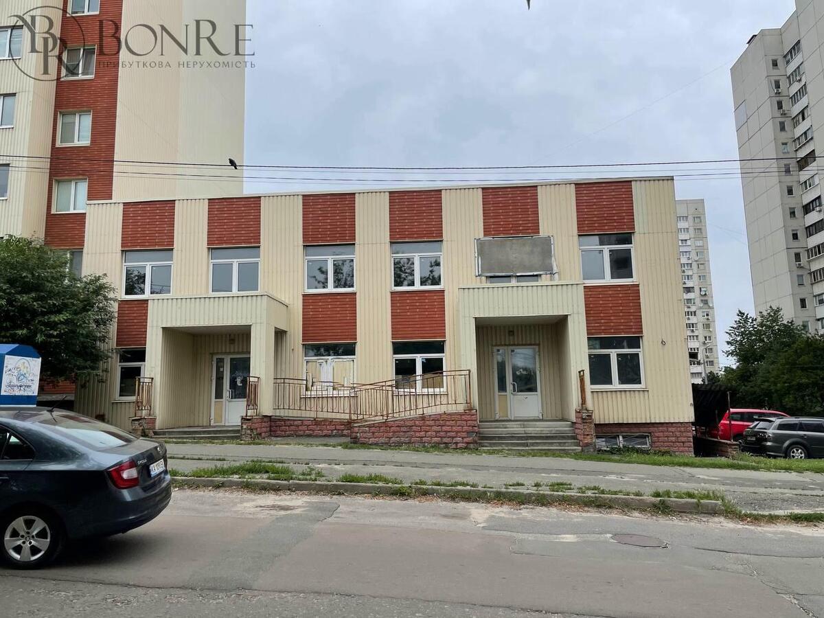 Продаж будівлі 2 поверхи + підвал. Кадетський Гай 1380м2