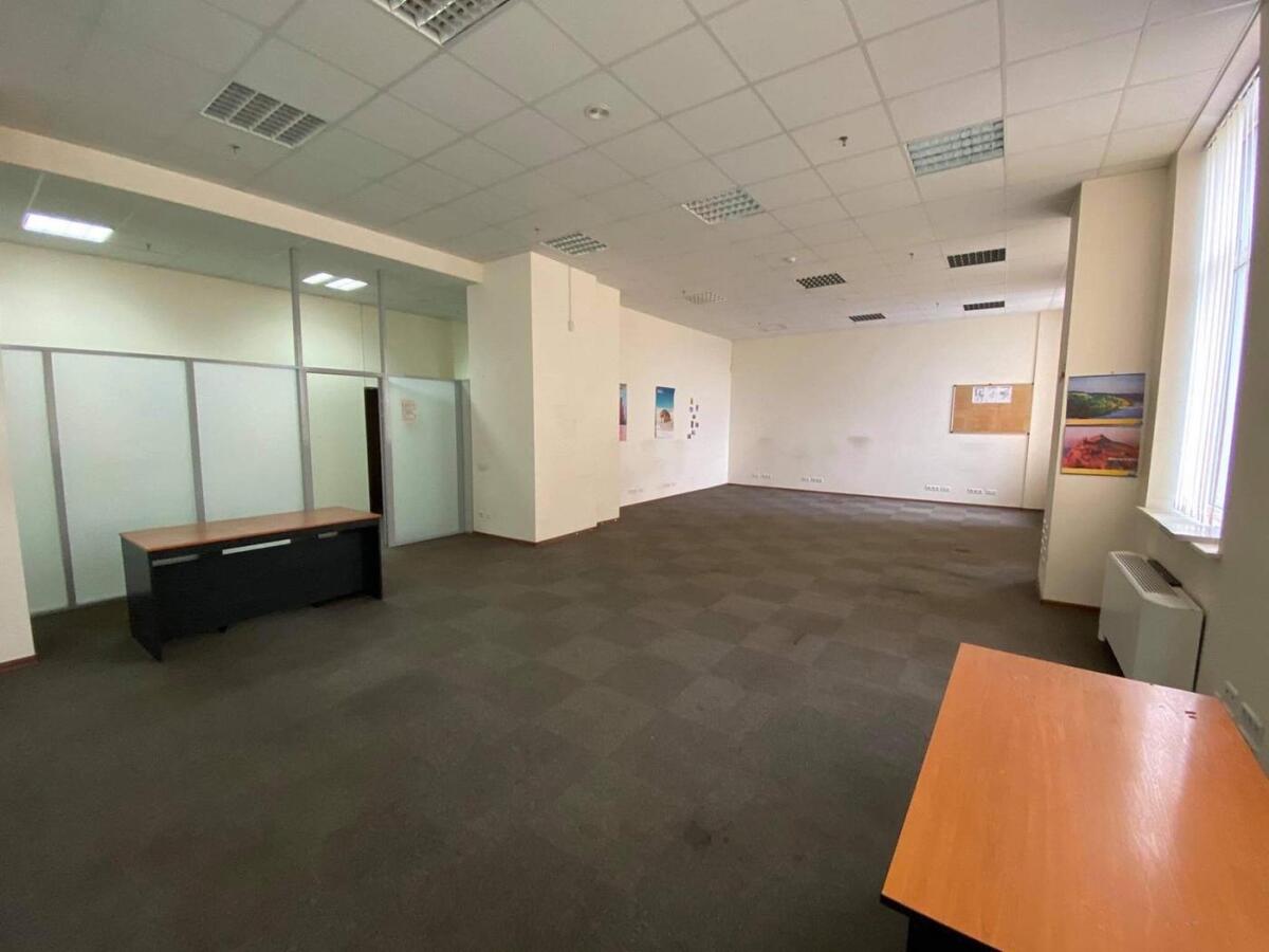 Продаж / Офіс / Харківське шосе, Харківський масив, Київ