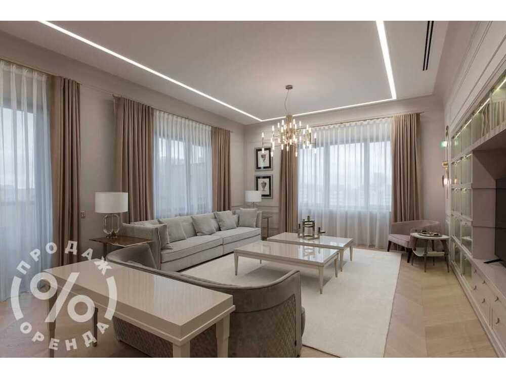 Продам 4-к квартиру Київ, Печерський, вул. Глазунова, 13. 