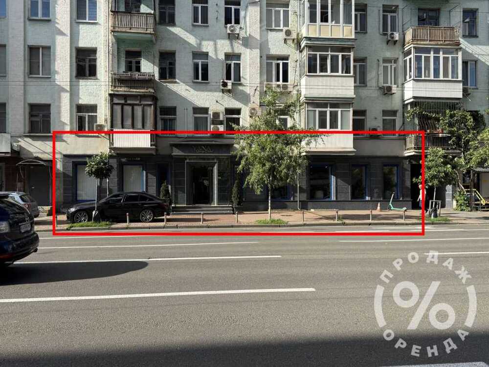 Продам  торгову площу Київ, Шевченківський, вул. Саксаганського, 42/80. 