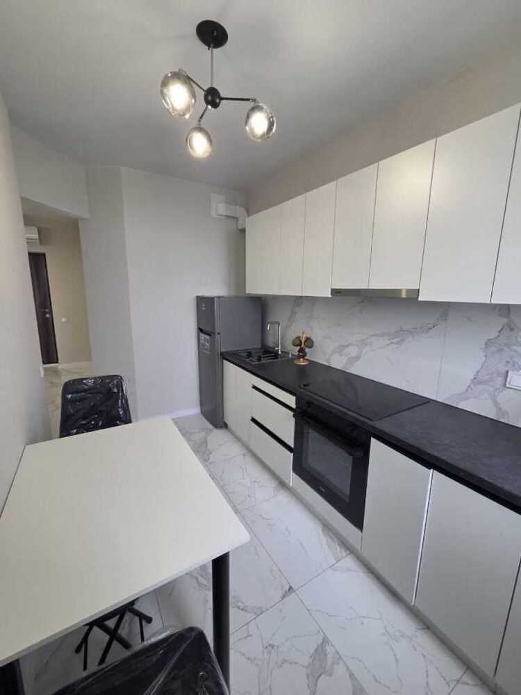 Здам довгостроково 3-к квартиру Одеса, Пересипський, Штилевая, 1. 