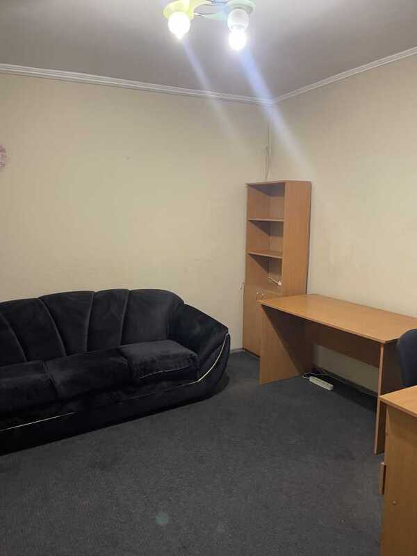 Здам довгостроково  офісне приміщення Київ, Печерський, вул. Предславинська, 12. 