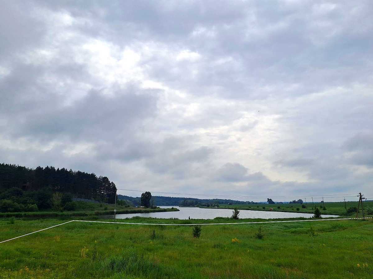 Продам  ділянку під житлову забудову Фастівський, Бишів, польова. 