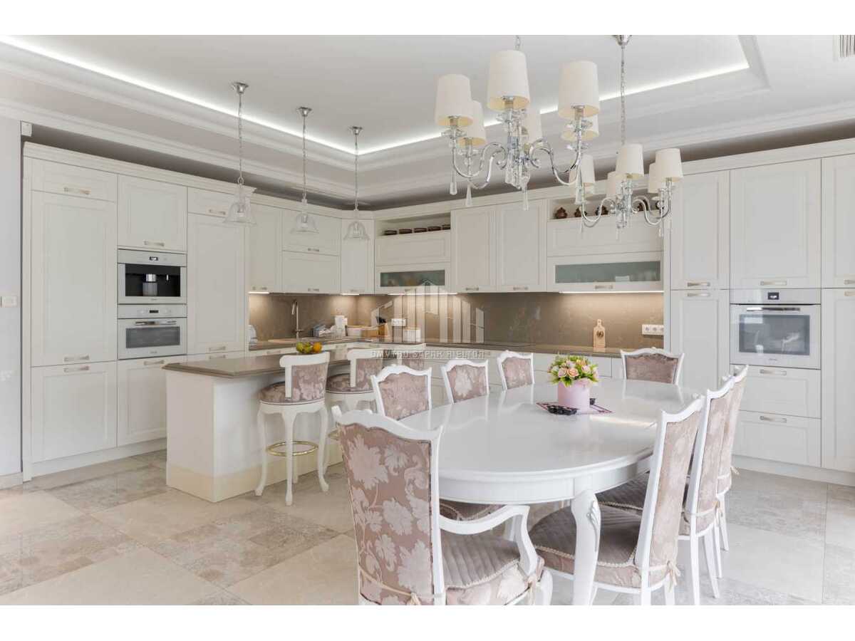 Продам 5-к дім Фастівський, Осикове, Зарічна, 98. 