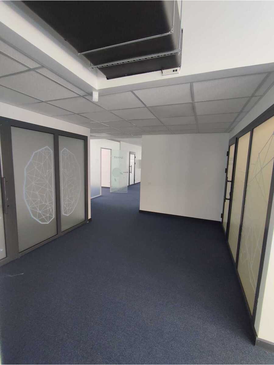 Здам довгостроково  офісне приміщення Київ, Дніпровський, вул. Євгена Сверстюка, 11ж. 