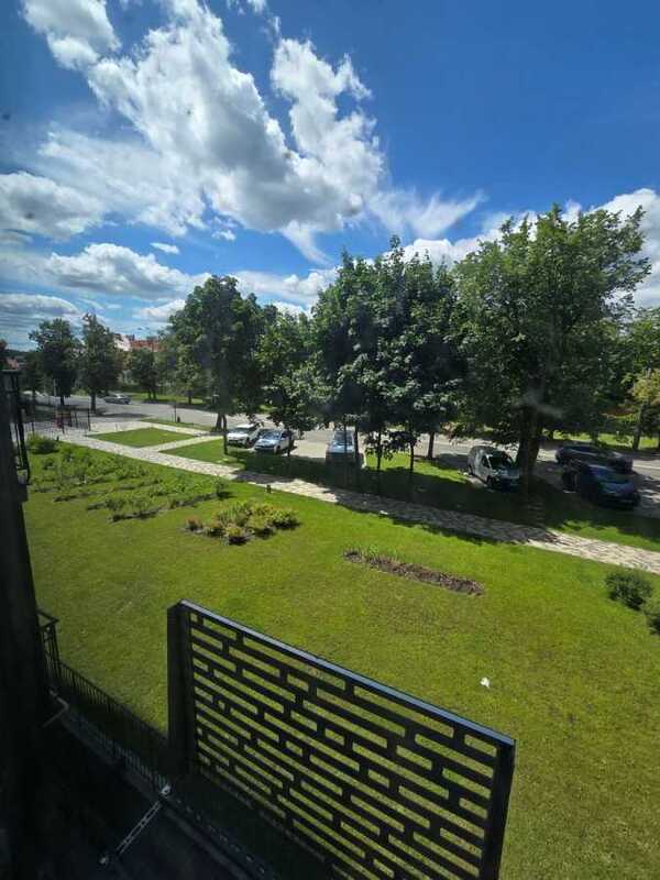 Продам 1-к квартиру Київ, Голосіївський, вул. Метрологічна, 107. 