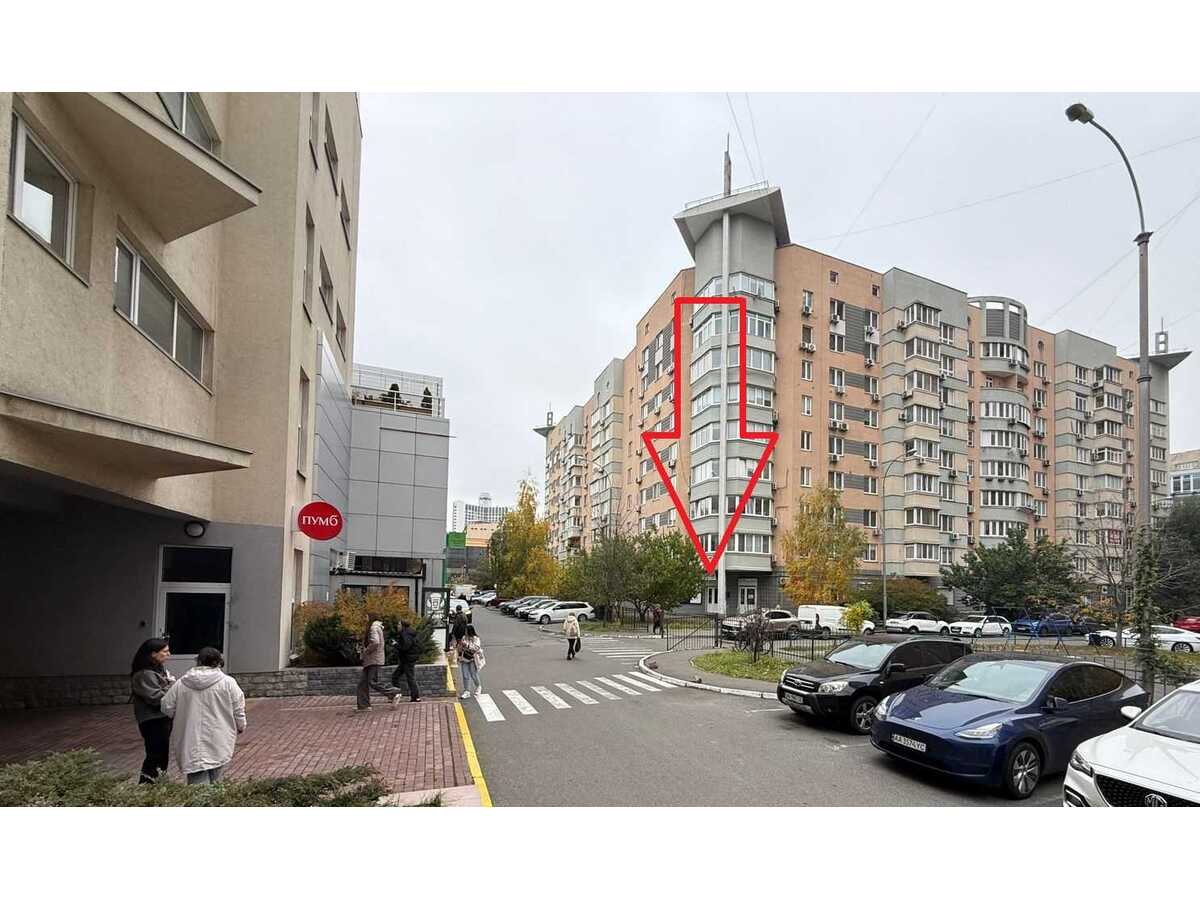 Продам  торгову площу Київ, Дніпровський, вул. Раїси Окіпної, 8. 