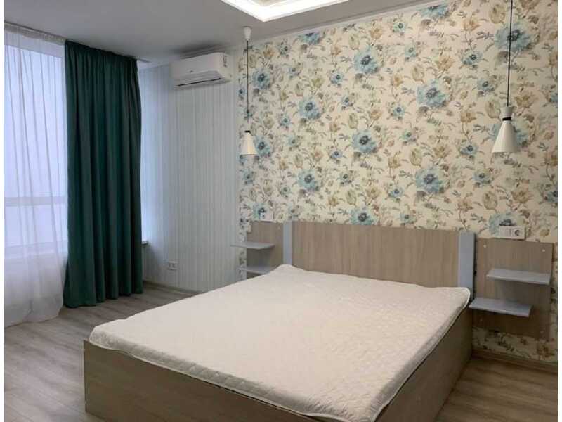 Здам довгостроково 1-к квартиру Київ, Голосіївський, вул. Маршала Конєва, 12. 