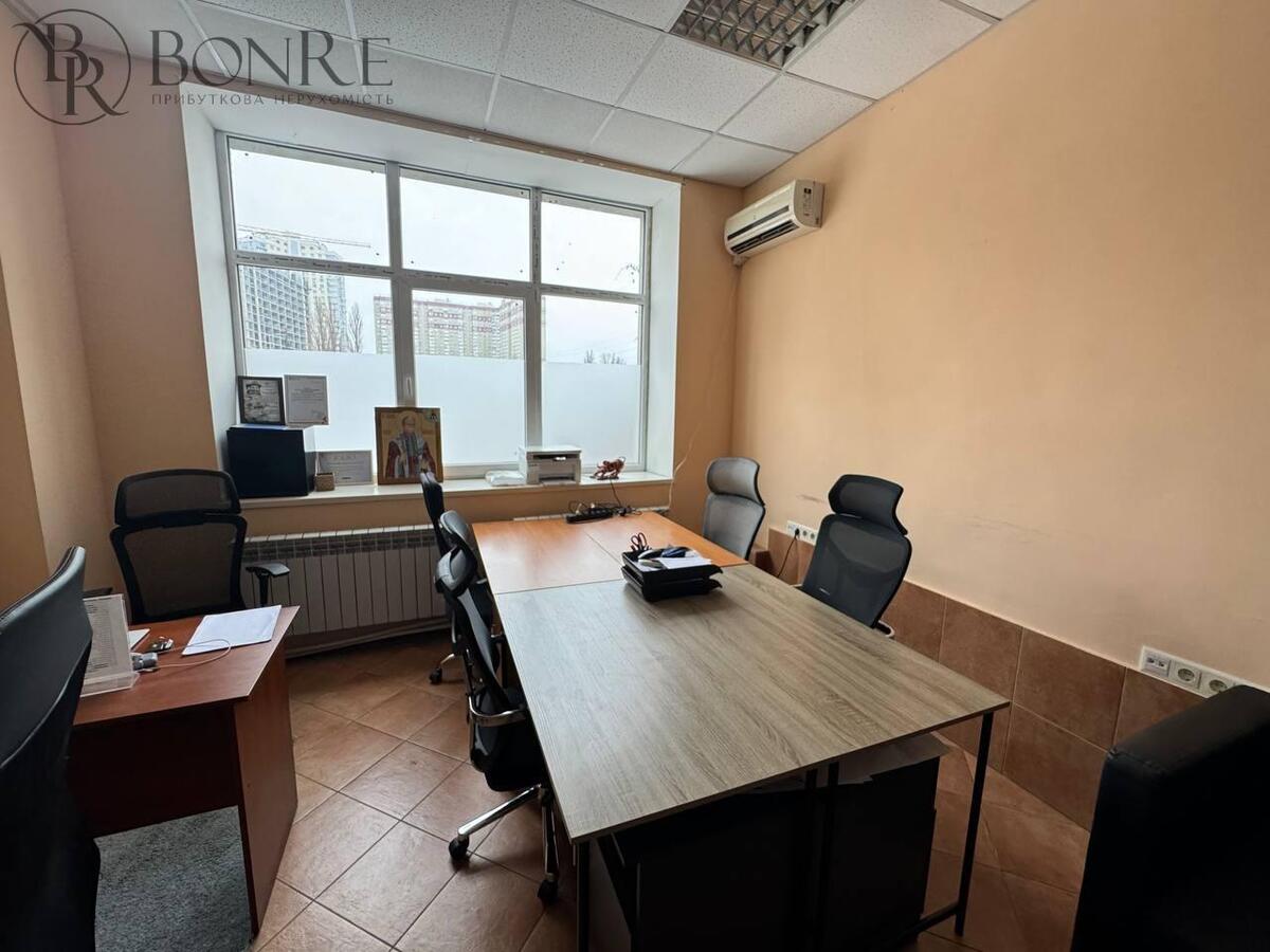 Оренда, Офіс, Коворкінг, Робочі місця від 1-го до 8-ми, метро Теремки.