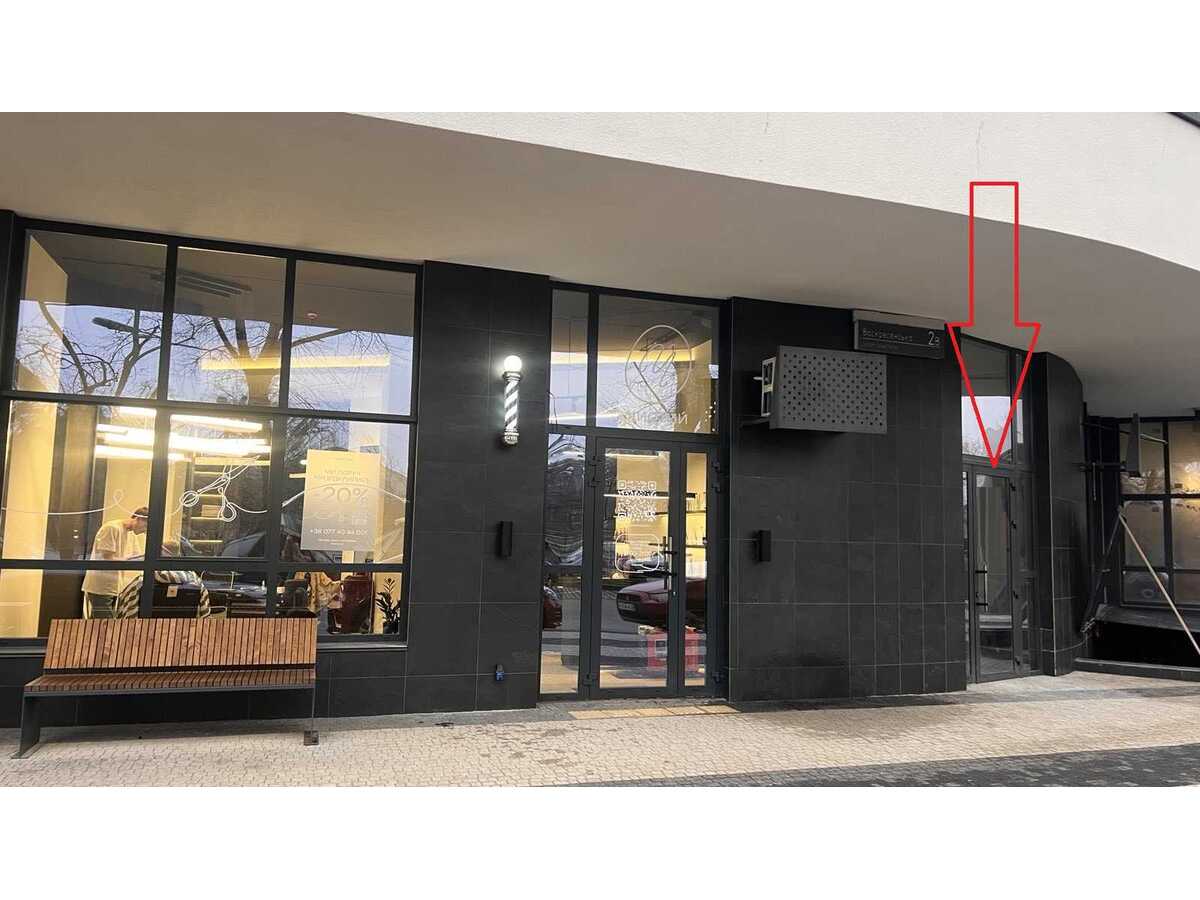 Здам довгостроково  торгову площу Київ, Дніпровський, вул. Воскресенська. 