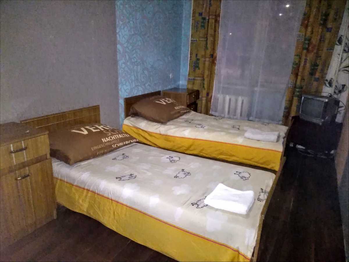 Здам подобово 2-к квартиру Криворізький, Кривий Ріг, Солнечная, 15. 