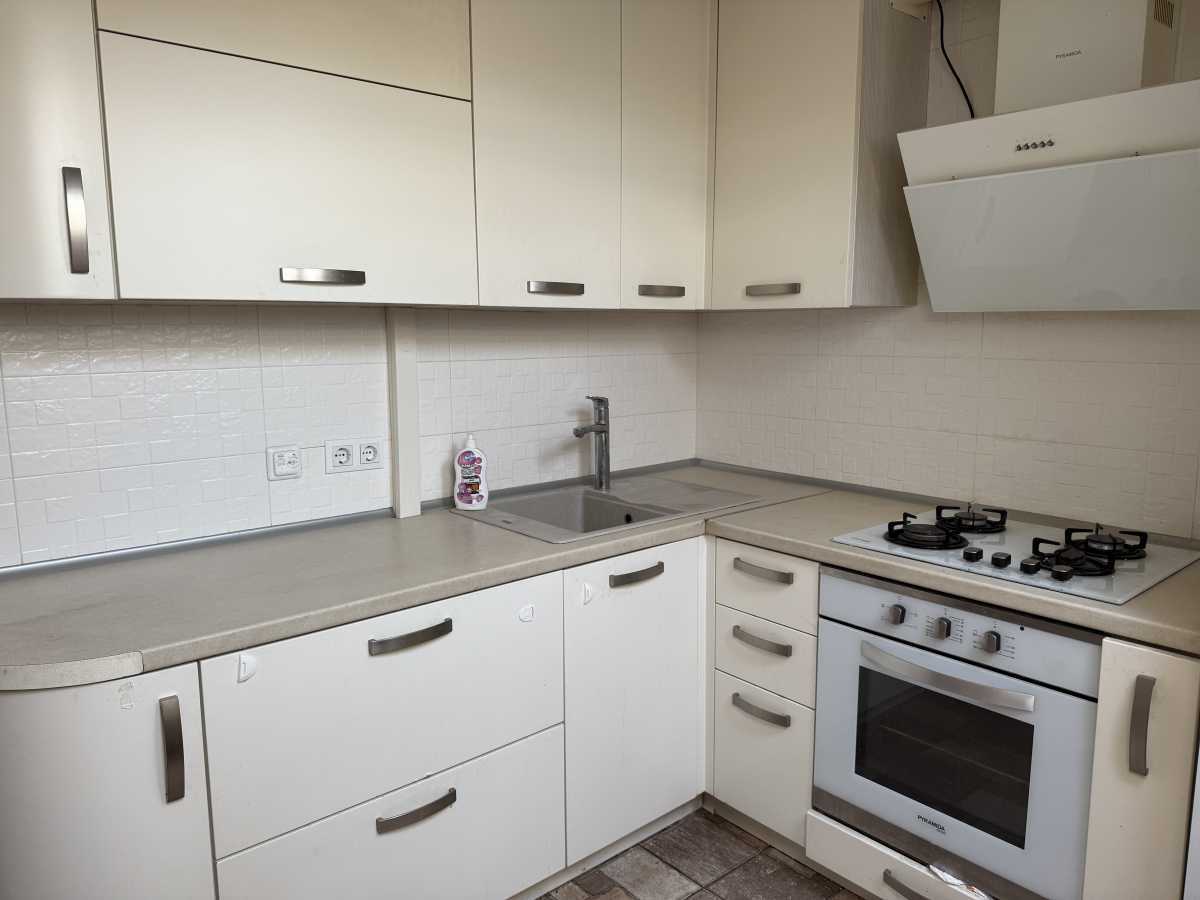 Продам 1-к квартиру Бучанський, Ірпінь, Полтавская, 64в. 