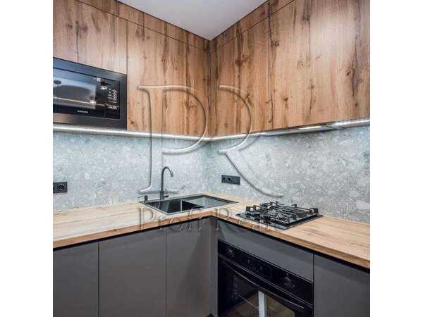 Продам 1-к квартиру Київ, Шевченківський, Сальського Володимира вулиця, 25. 