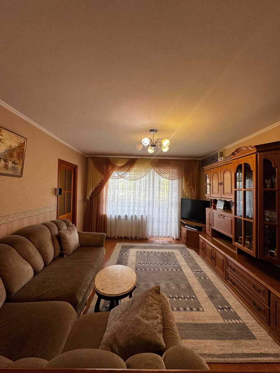 Продам 4-к квартиру Кропивницький, Подільський, Соборная, 22а. 