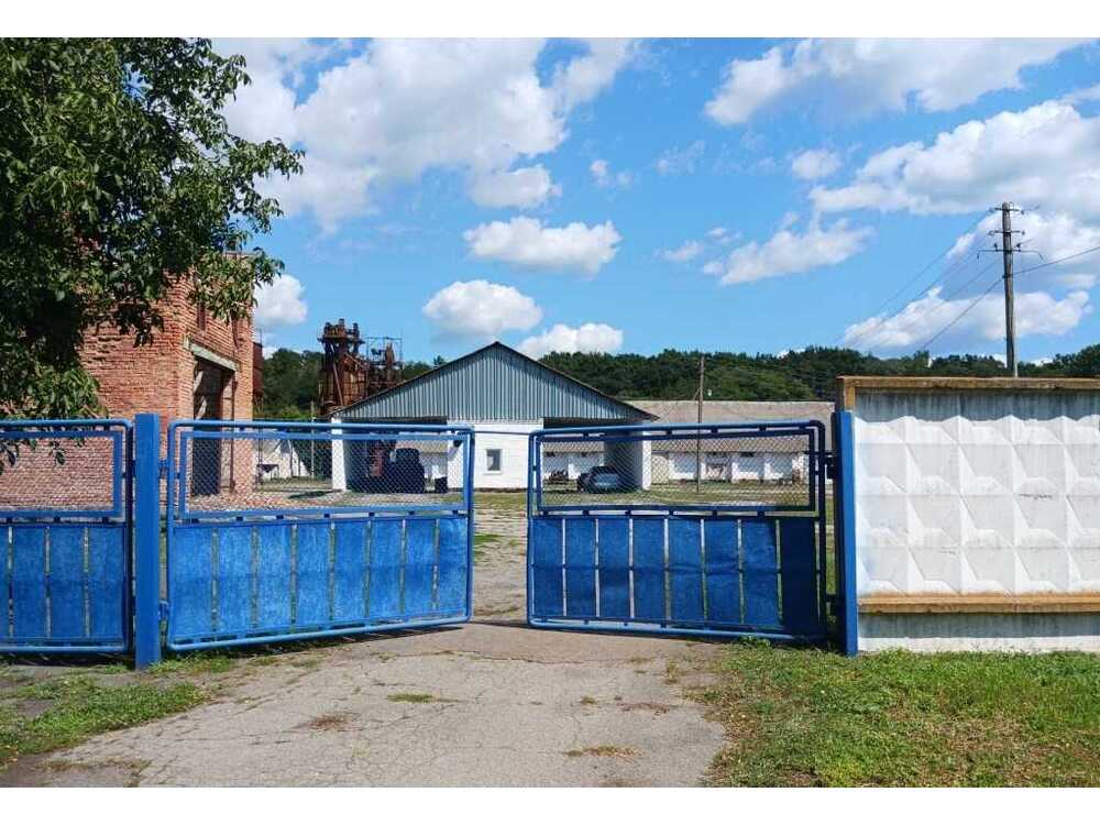 Продам  приміщення вільного призначення Броварський, Згурівка, Юності, 15. 