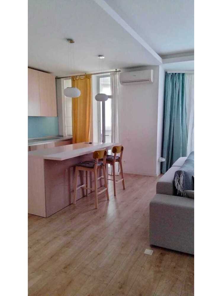 Здам довгостроково 2-к квартиру Київ, Печерський, бульв. Дружби Народів, 14-16. 