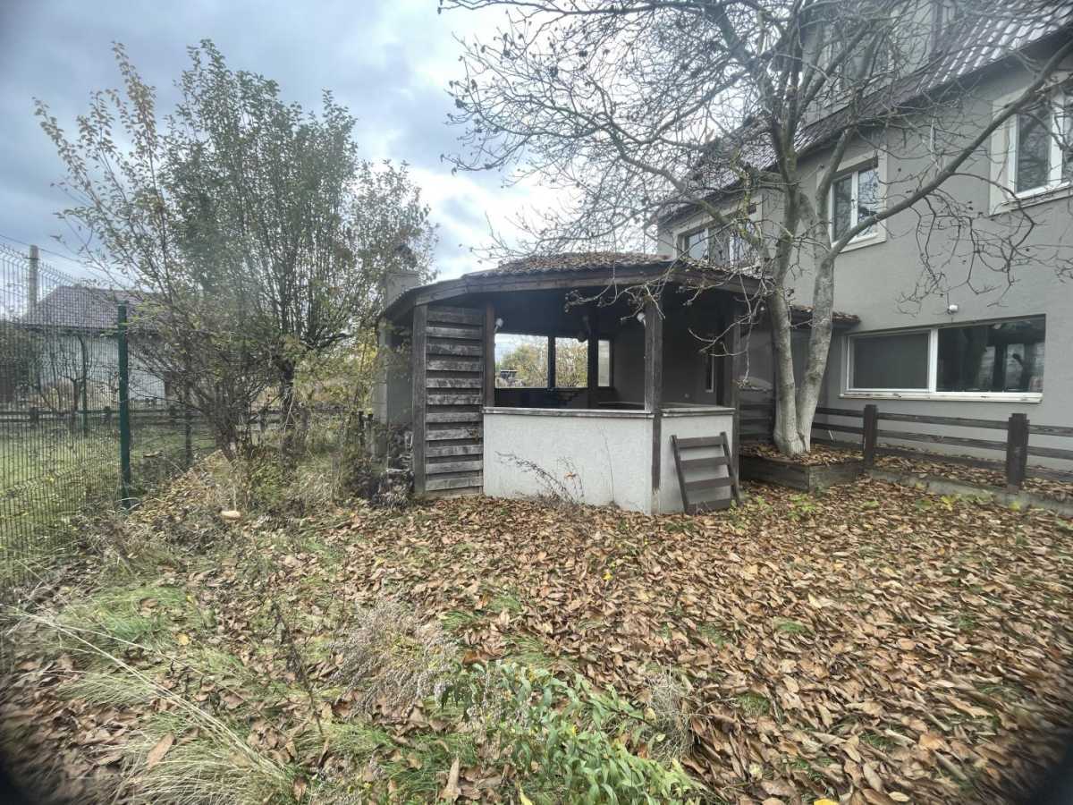 Продам 6-к котедж Фастівський, Калинівка, провулок Зоряний, 2. 