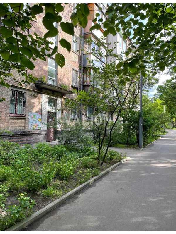 Продам 4-к квартиру Київ, Подільський, вул. Тульчинська, 7. 