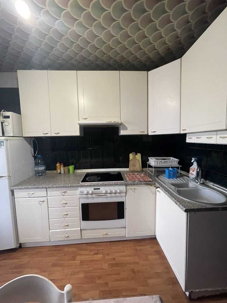 Здам довгостроково 4-к квартиру Дніпро, Шевченківський, Новокрымская, 5. 