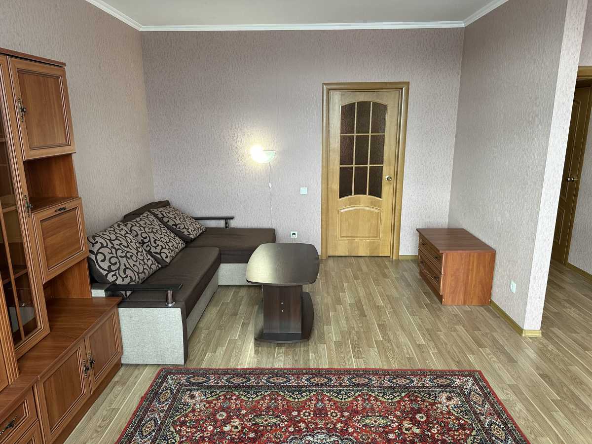 Здам довгостроково 1-к квартиру Київ, Святошинський, просп. Берестейський, 71а. 