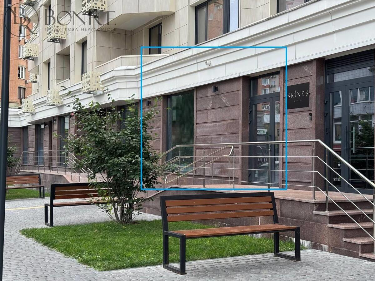 Оренда, Фасад, Торгове, вул. Золотоустівська, 80,4м2.