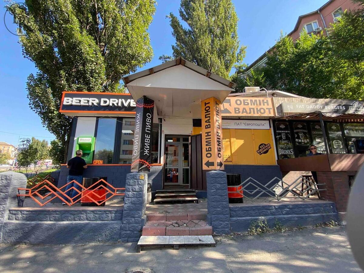 Оренда, Фасад на Ушинського, 45м2