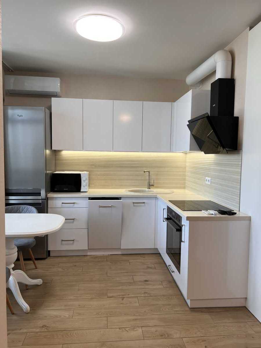 Здам довгостроково 1-к квартиру Київ, Подільський, вул. Родини Крістерів, 20-б. 