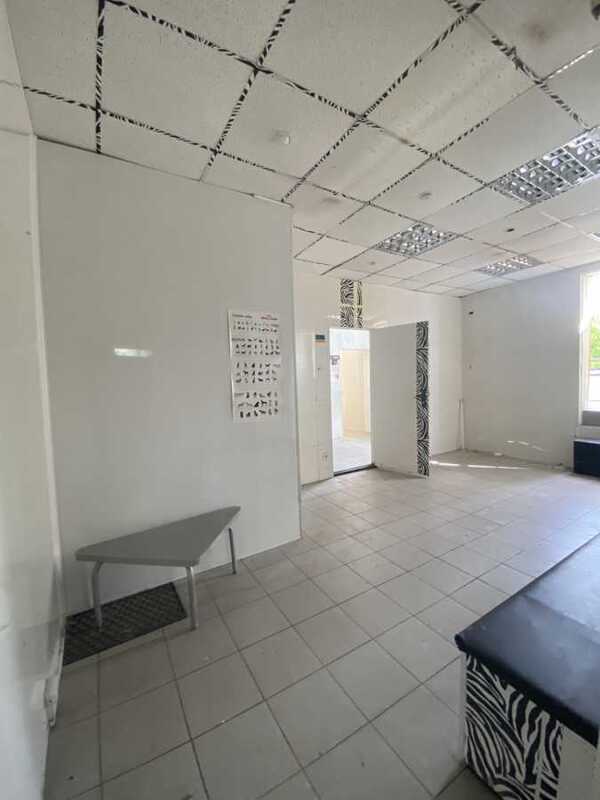 Продам  приміщення вільного призначення Київ, Подільський, пров. Квітневий, 9. 