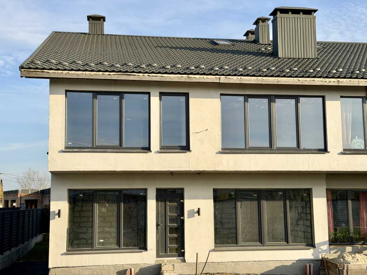 Продам 4-к таунхаус Бучанський, Софіївська Борщагівка, Кошова, 51. 