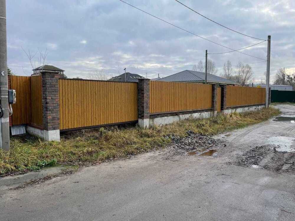 Продам  ділянку під житлову забудову Київ, Голосіївський, вул. Вітавська. 