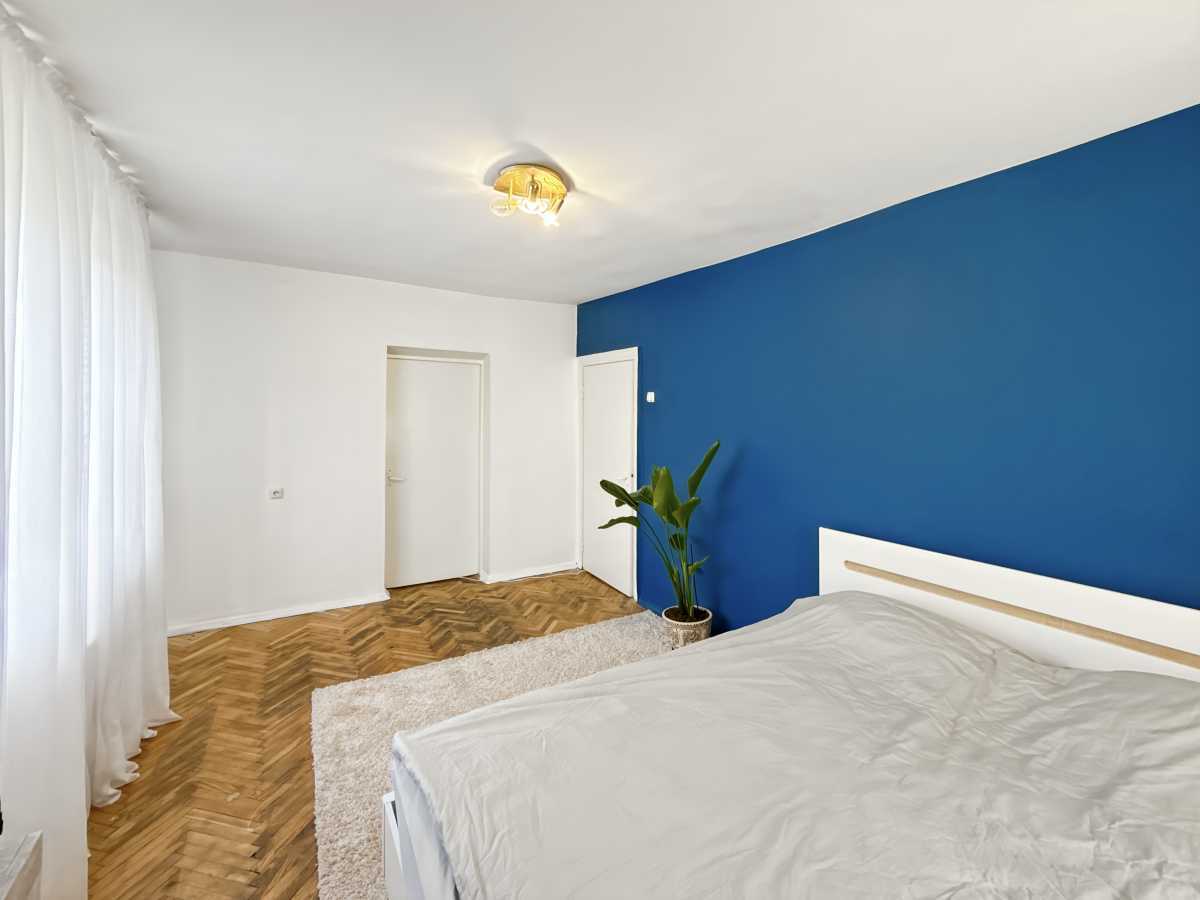 Продам 2-к квартиру Київ, Печерський, вул. Тимірязєвська, 4. 