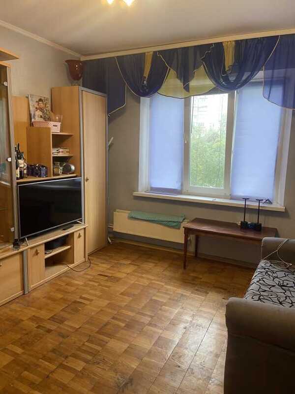 Продам 3-к квартиру Київ, Оболонський, вул. Полярна, 6а. 