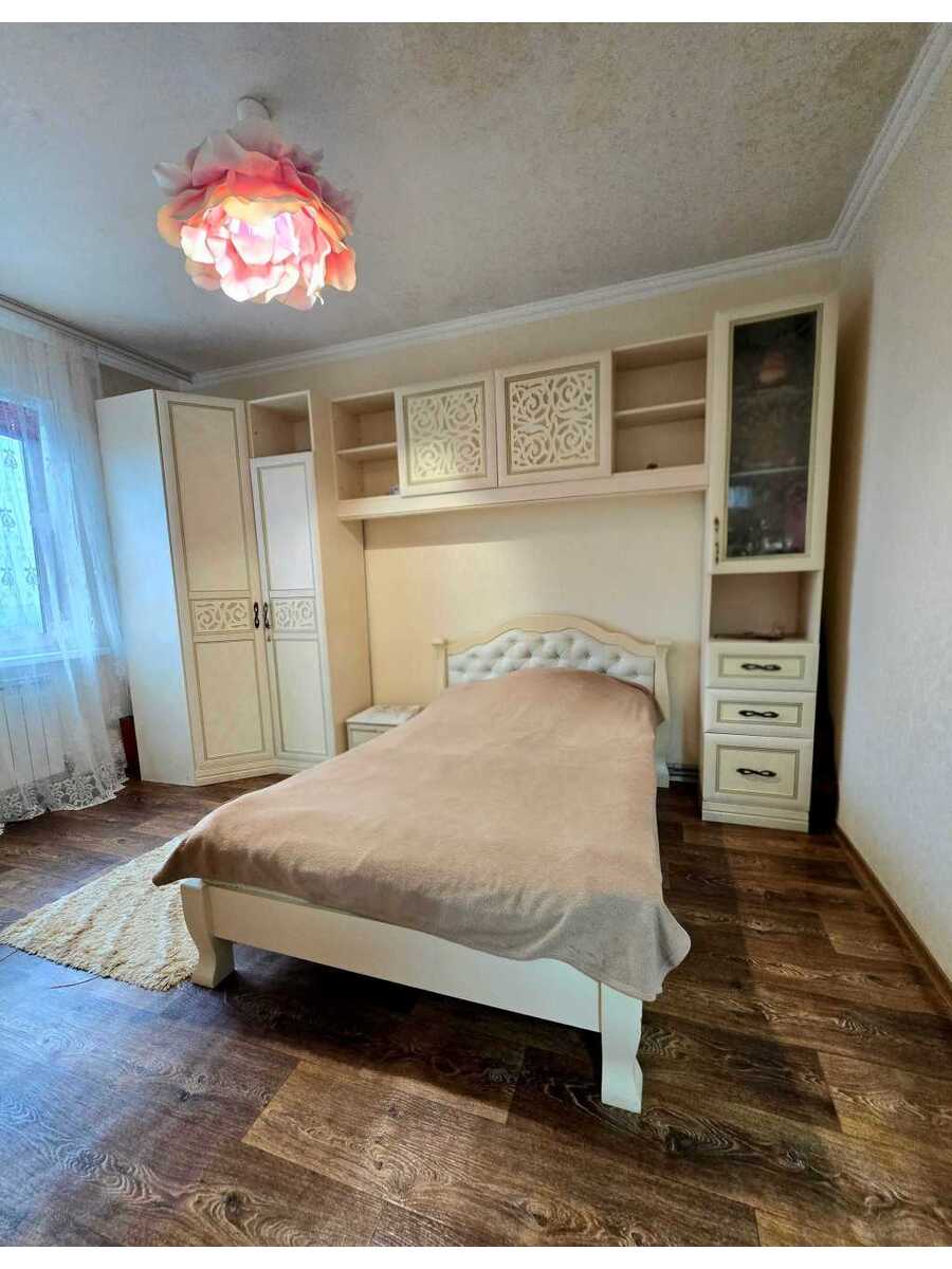 Продам 3-к квартиру Білоцерківський, Біла Церква, Академічний. 