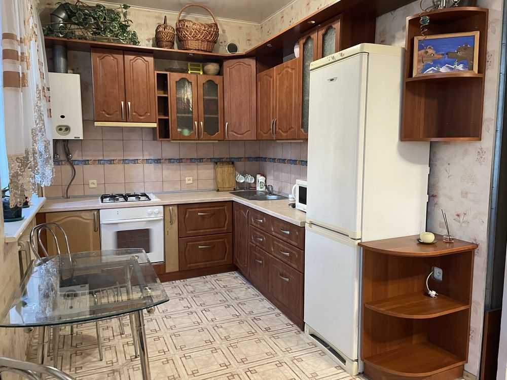 Продам 1-к квартиру Дніпро, Соборний, Титова, 1. 